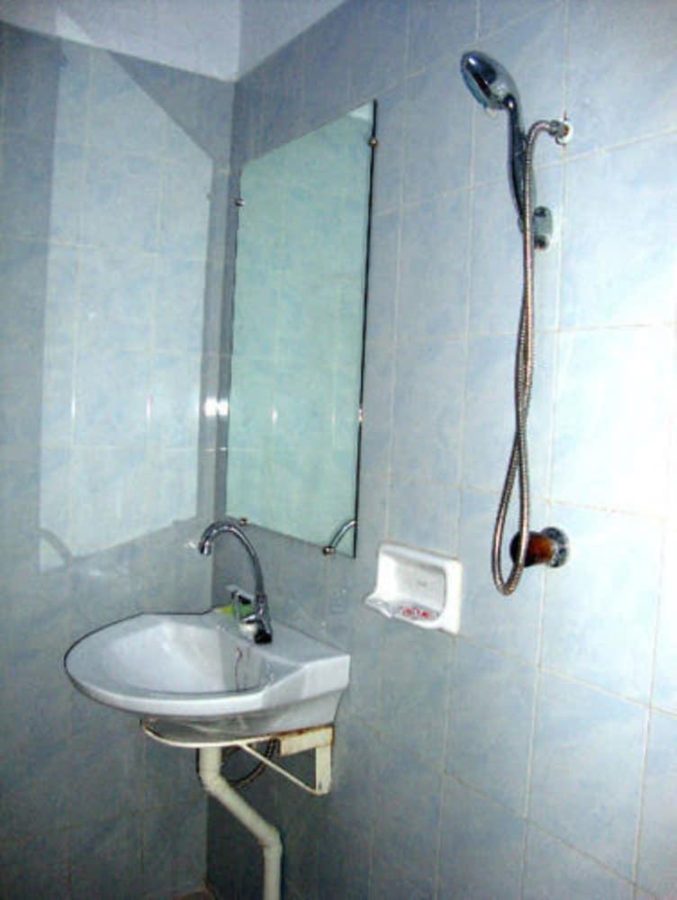 Aung Tha Pyay Hotel 3 Yangon Ngoại thất bức ảnh