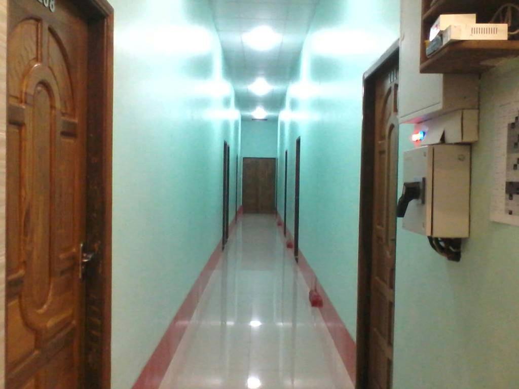 Aung Tha Pyay Hotel 3 Yangon Phòng bức ảnh