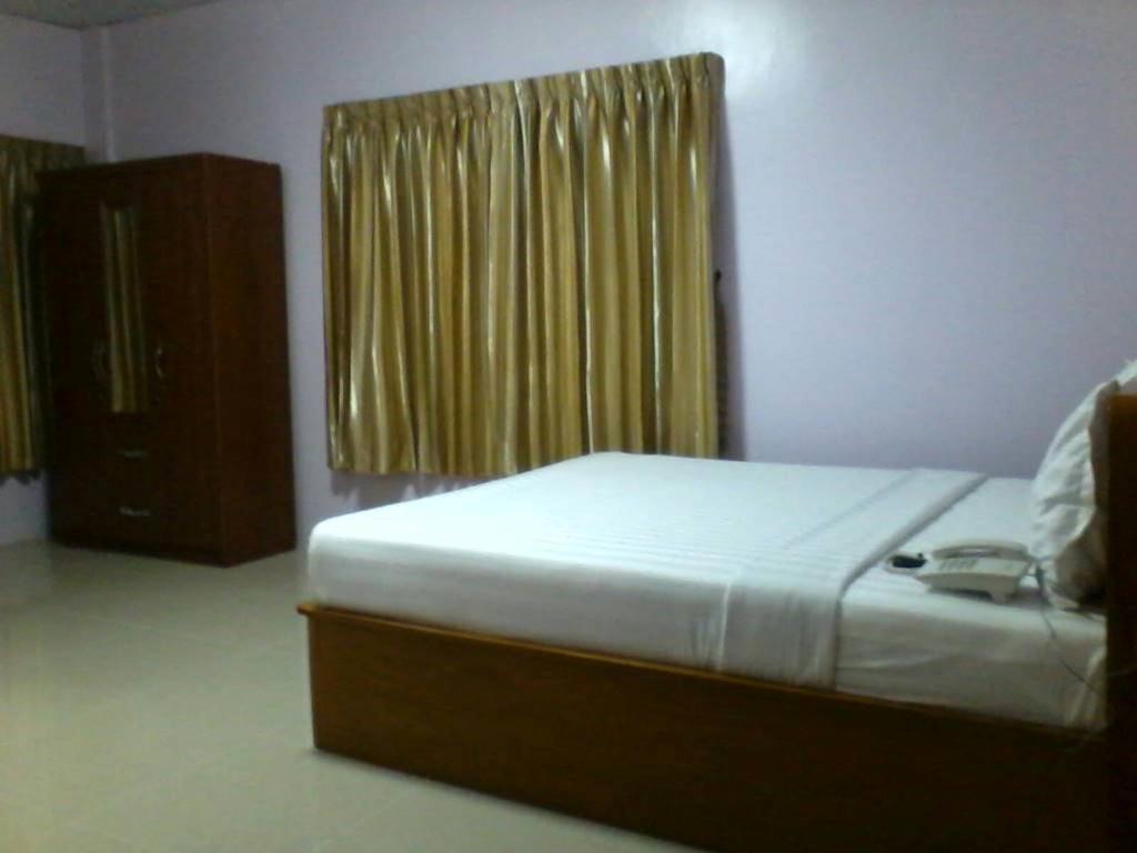Aung Tha Pyay Hotel 3 Yangon Phòng bức ảnh